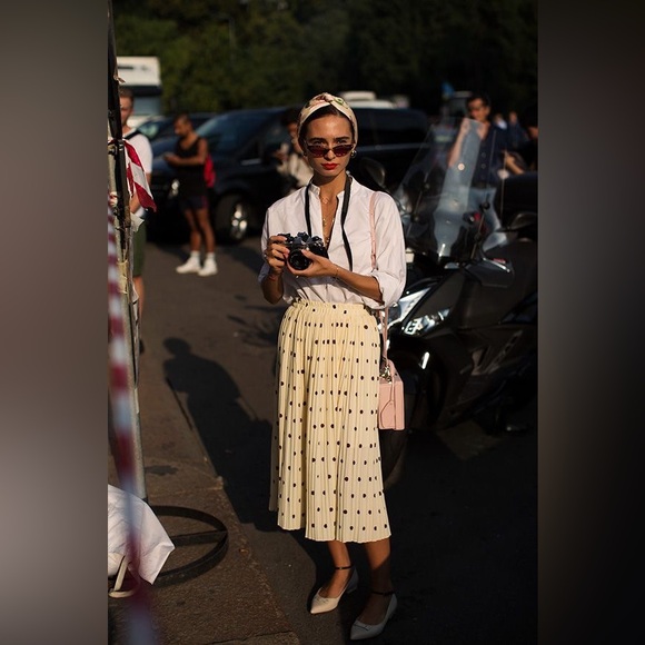 Saks Polka dot Skirt - Picture 3 of 3